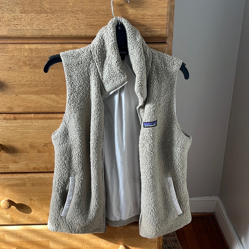 Tan Patagonia sherpa vest
